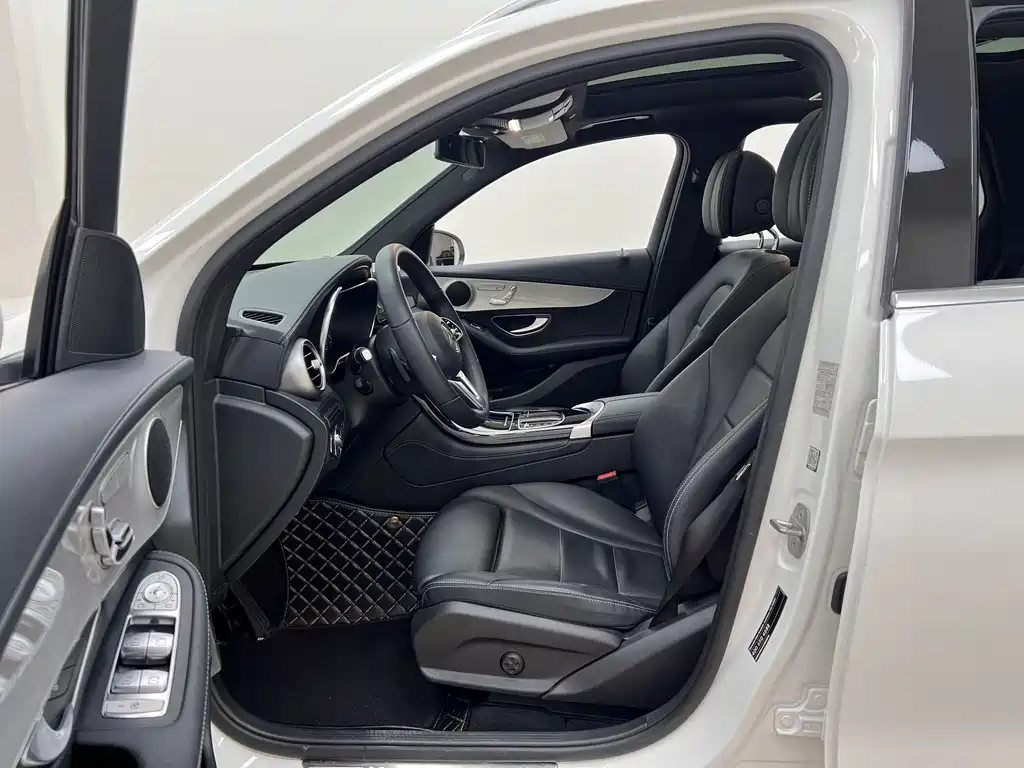Mercedes-Benz Mercedes-Benz GLC 2022 GLC 260 L 4MATIC Sport Edition 2022 - thumbnail 13