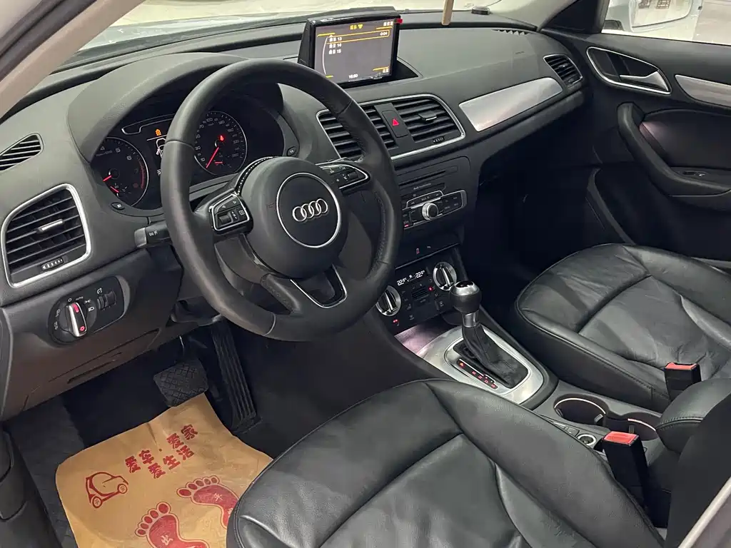 Audi Audi Q3 2015 35 TFSI Comfort Line 2014 - thumbnail 5