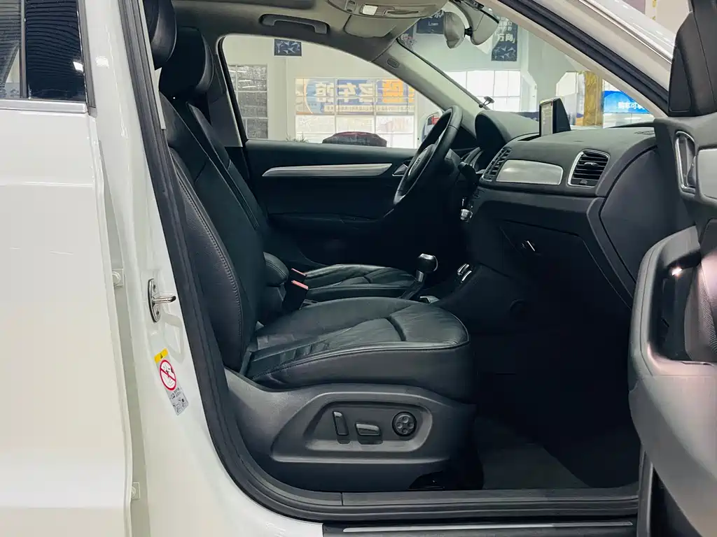 Audi Audi Q3 2015 35 TFSI Comfort Line 2014 - thumbnail 8