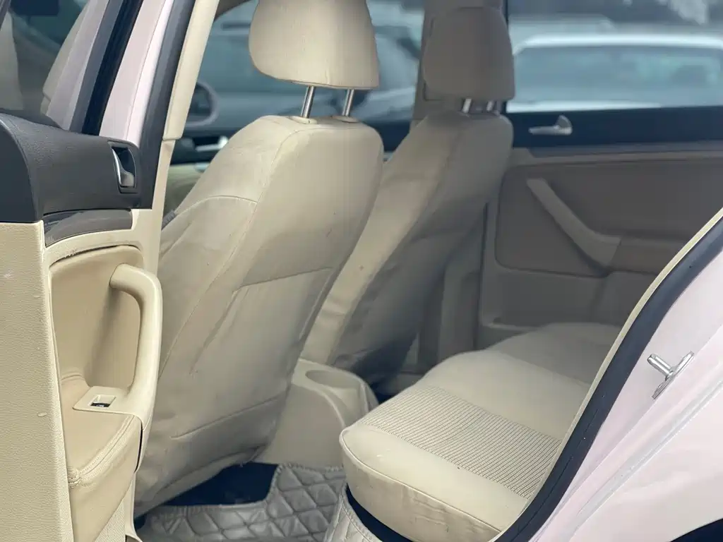 Volkswagen Volkswagen Sagitar 2011 1.6L Automatic Comfort Edition 2011 - thumbnail 7
