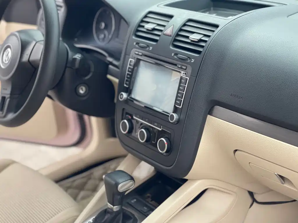 Volkswagen Volkswagen Sagitar 2011 1.6L Automatic Comfort Edition 2011 - thumbnail 9