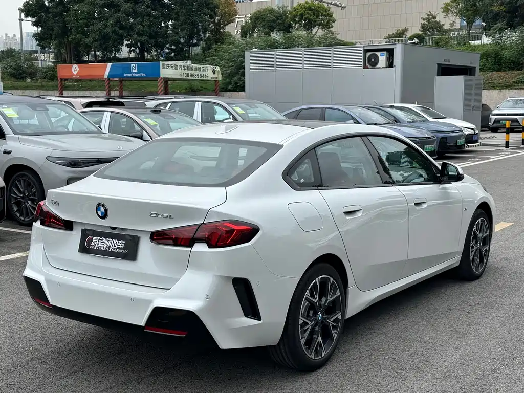 BMW BMW 2 Series 2025 225i M Sport Package 2025 - thumbnail 4
