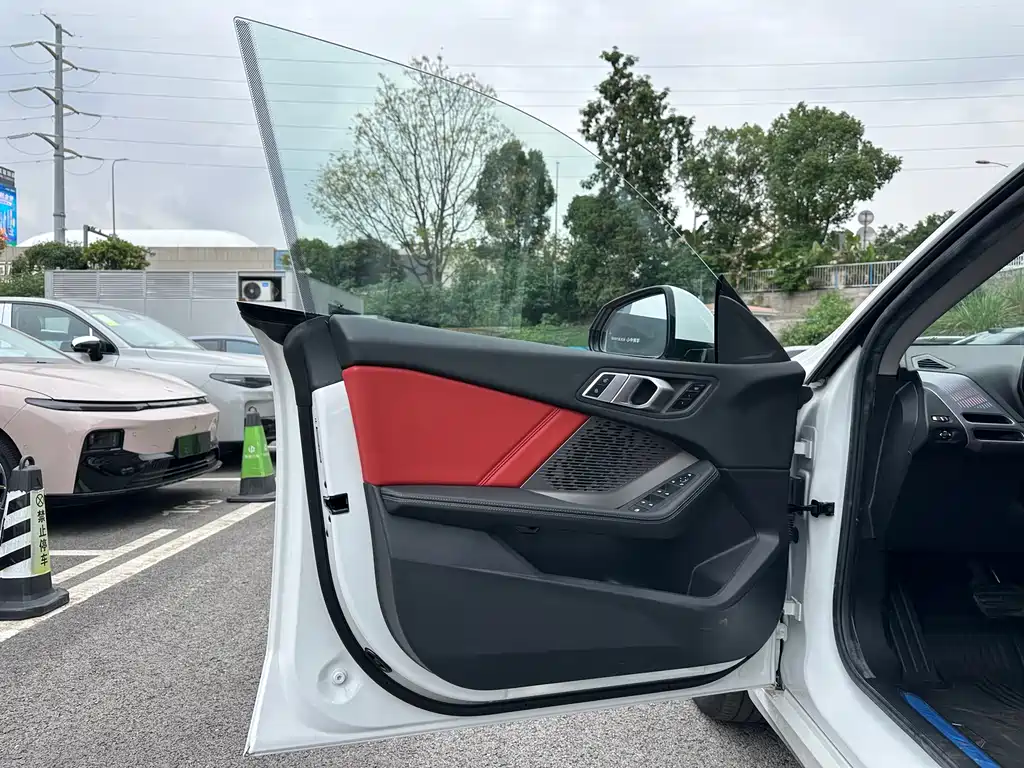 BMW BMW 2 Series 2025 225i M Sport Package 2025 - thumbnail 17