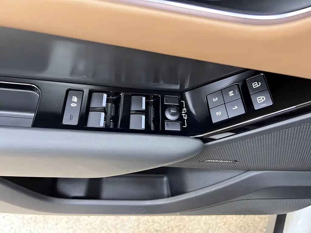 Land Rover Range Rover Sport 2024 Dynamic HSE 2024 - thumbnail 13