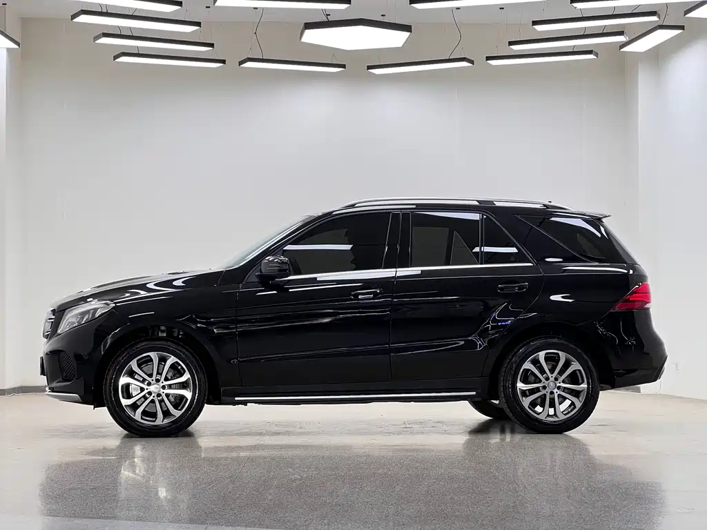 Mercedes-Benz Mercedes-Benz GLE 2016 GLE 320 4MATIC Dynamic Model 2016 - thumbnail 4