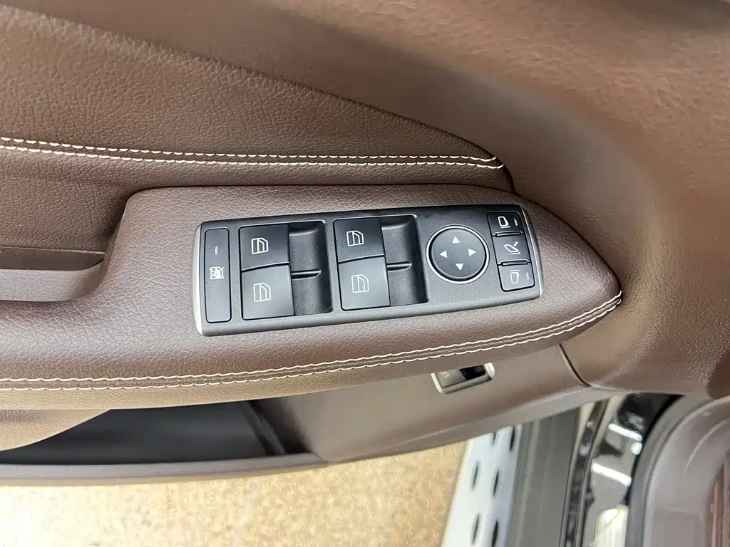 Mercedes-Benz Mercedes-Benz GLE 2016 GLE 320 4MATIC Dynamic Model 2016 - thumbnail 13