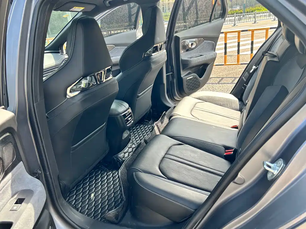 GAC Trumpchi Lingpai 2023 400T Automatic R PRO 2023 - thumbnail 11