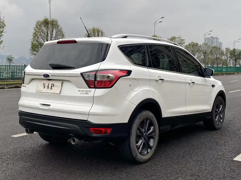 Ford Ford Escape 2019 EcoBoost 180 Front-Wheel Drive Platinum Edition China VI 2020 - thumbnail 3