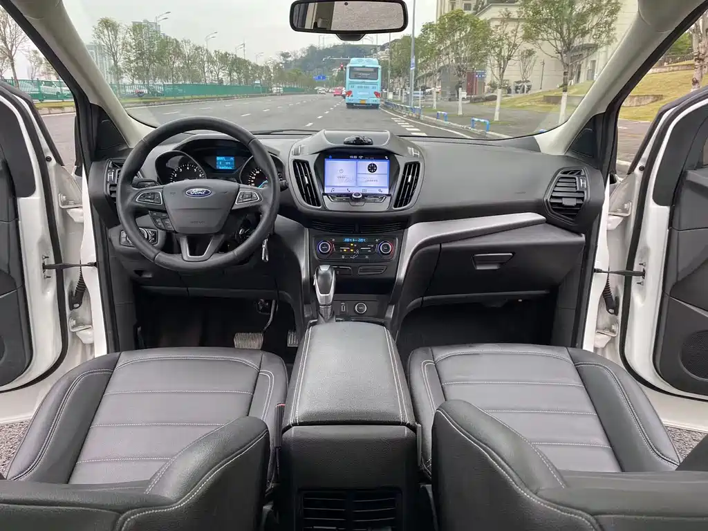 Ford Ford Escape 2019 EcoBoost 180 Front-Wheel Drive Platinum Edition China VI 2020 - thumbnail 6