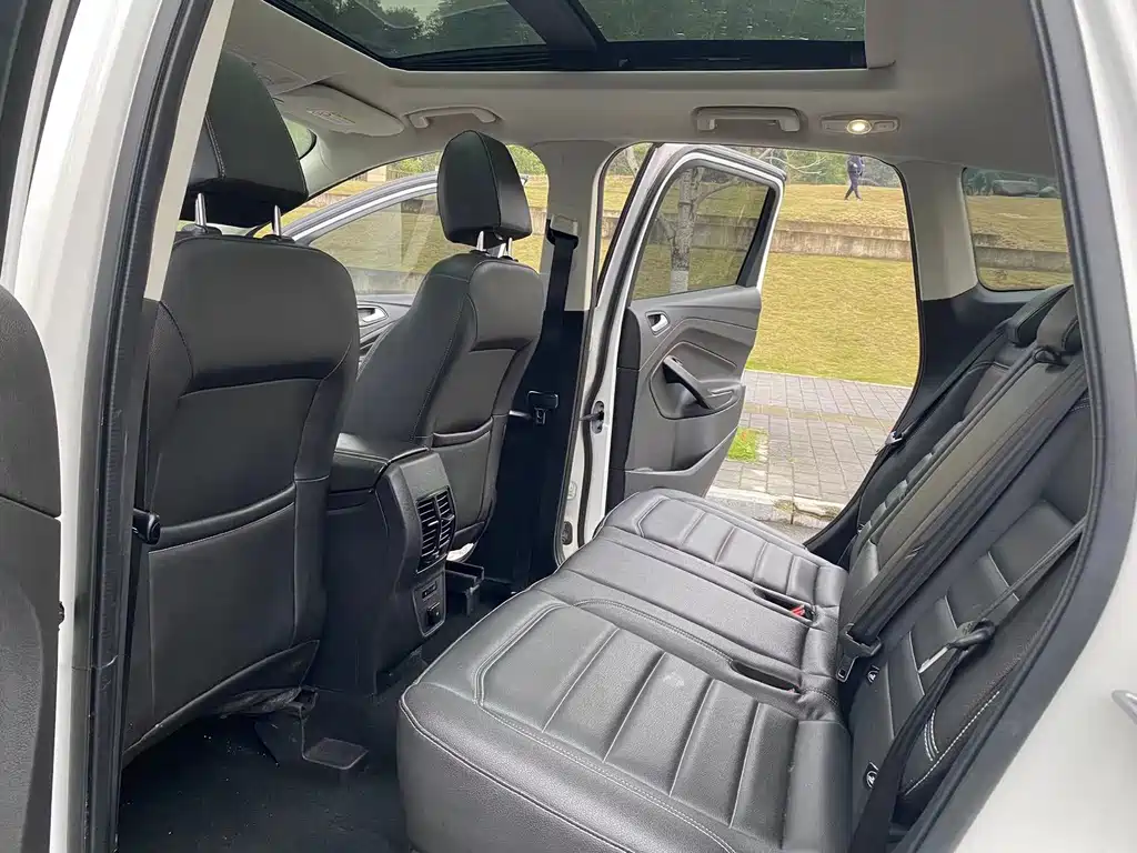 Ford Ford Escape 2019 EcoBoost 180 Front-Wheel Drive Platinum Edition China VI 2020 - thumbnail 8