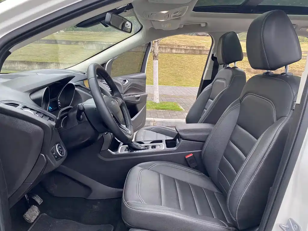 Ford Ford Escape 2019 EcoBoost 180 Front-Wheel Drive Platinum Edition China VI 2020 - thumbnail 10