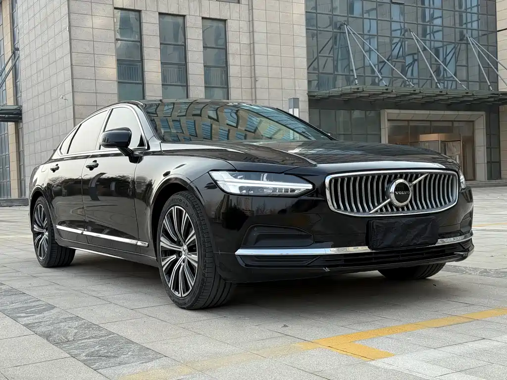 Volvo Volvo S90 2025 B5 Intelligent Luxury Edition 2024