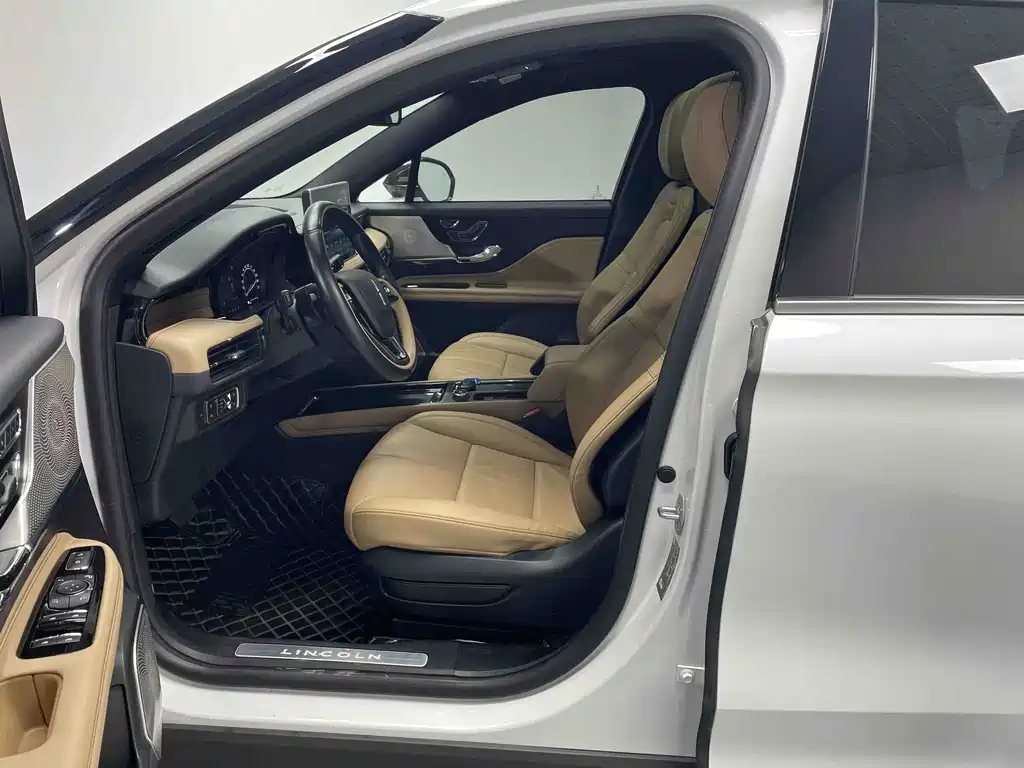 Lincoln Liberator 2021 2.0T Two-Wheel Drive Elegant Edition 2021 - thumbnail 9