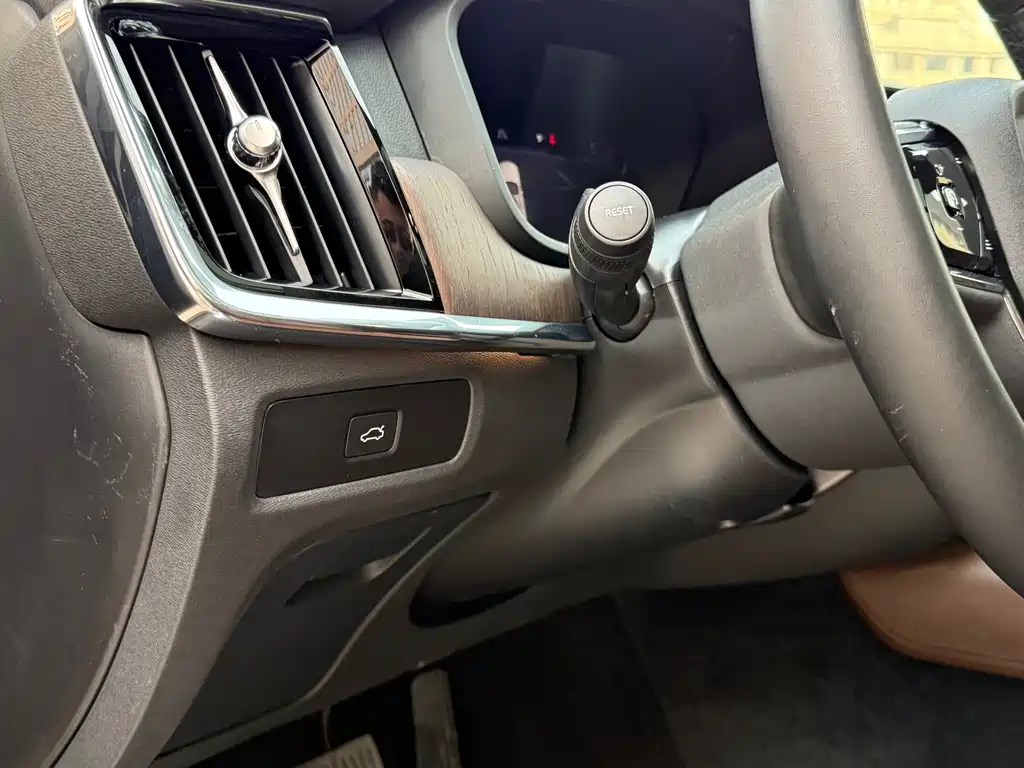 Volvo Volvo S90 2025 B5 Intelligent Luxury Edition 2024 - thumbnail 8
