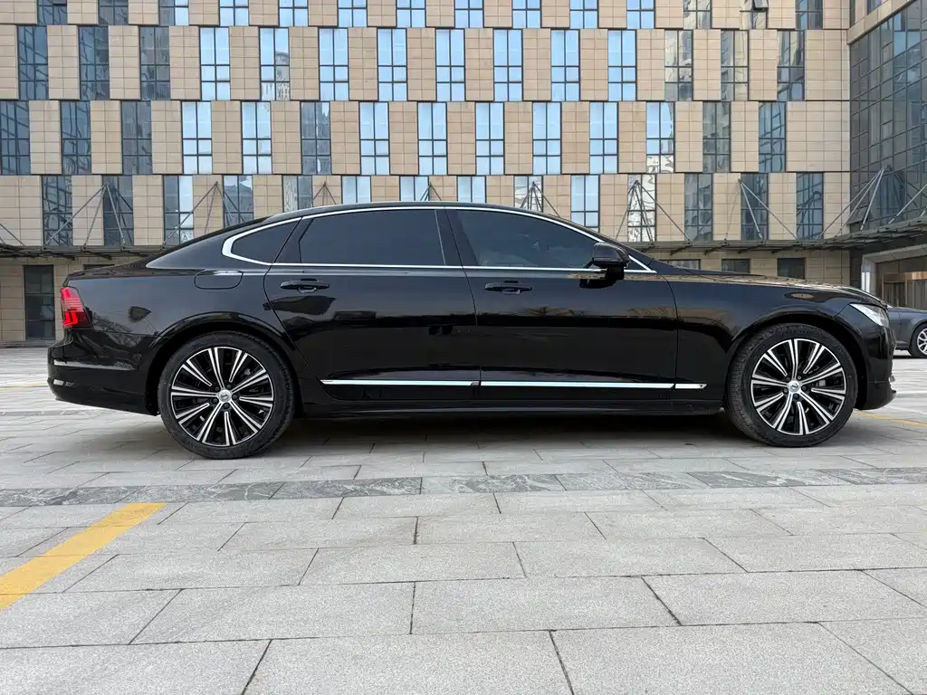 Volvo Volvo S90 2025 B5 Intelligent Luxury Edition 2024 - thumbnail 29