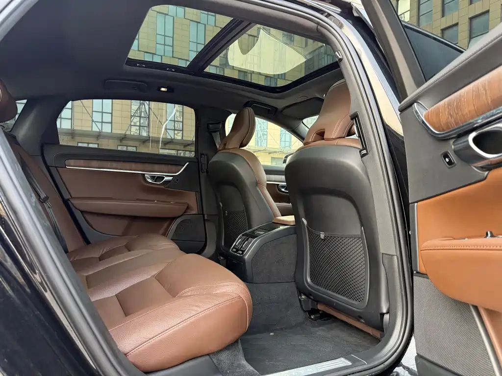 Volvo Volvo S90 2025 B5 Intelligent Luxury Edition 2024 - thumbnail 30