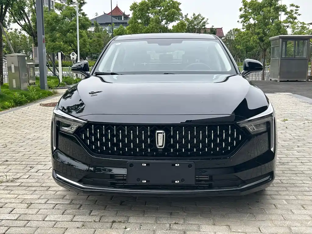 Bestune Bestune B70 2021 1.5T Automatic Enjoy Edition 2022 - thumbnail 2