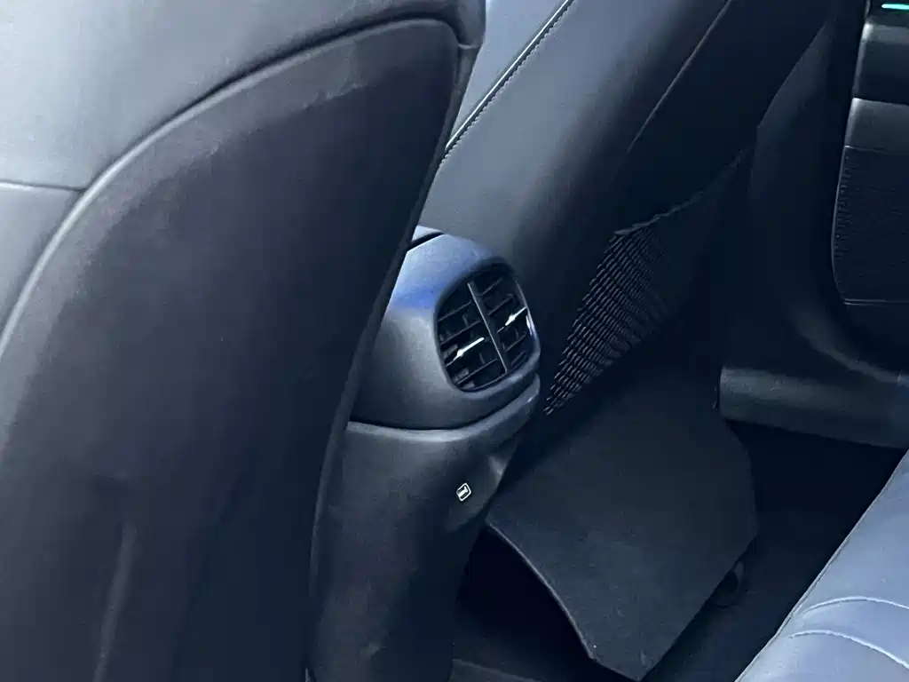 Hyundai Hyundai Elantra 2022 1.5L CVT LUX Premium Edition 2023 - thumbnail 15
