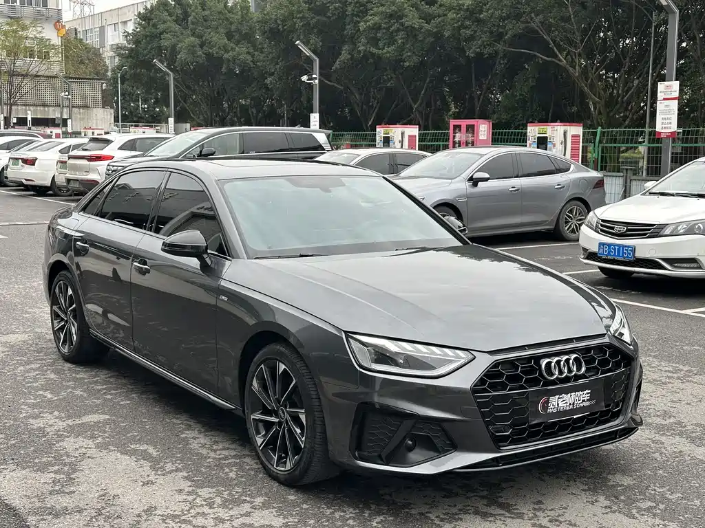 Audi Audi A4L 2023 40 TFSI Premium Dynamic Edition 2023 - thumbnail 4