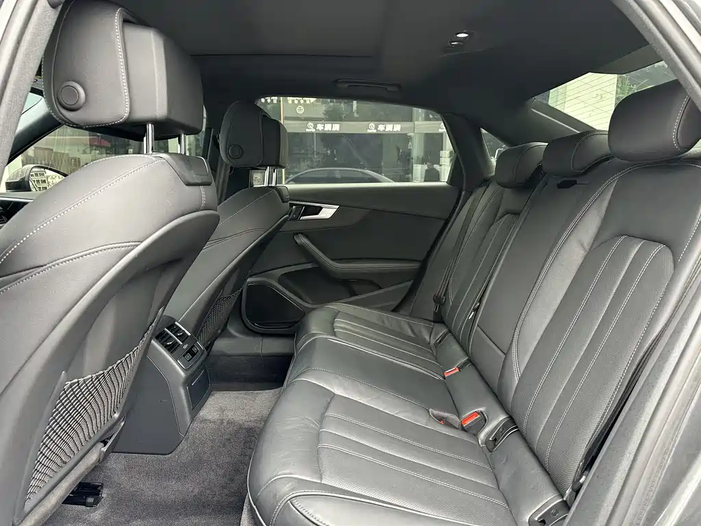 Audi Audi A4L 2023 40 TFSI Premium Dynamic Edition 2023 - thumbnail 15