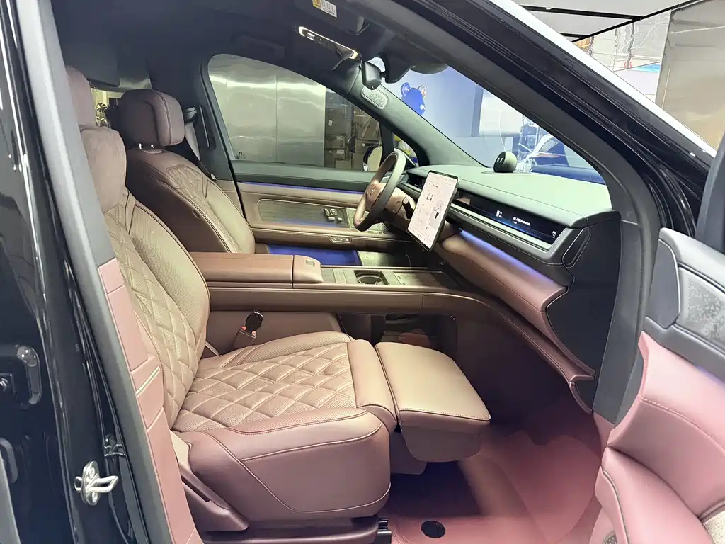 NIO NIO ES8 2026 Six-Seat Executive Luxury Edition 2025 - thumbnail 8