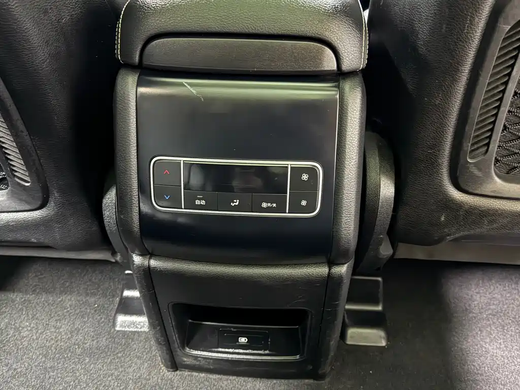 BYD BYD Tang 2018 2.0T Automatic Intelligent Premium 7-seater China V 2018 - thumbnail 14