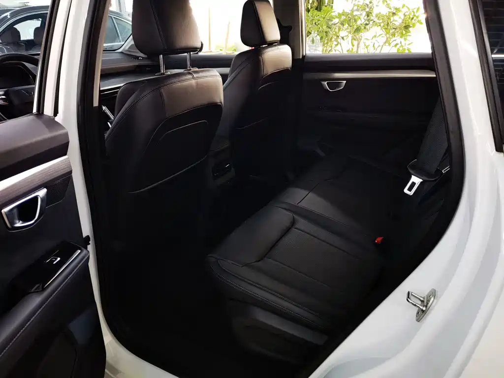 Wuling Motors Wuling Xingchen 2022 2.0L DHT Electric Version 2023 - thumbnail 11