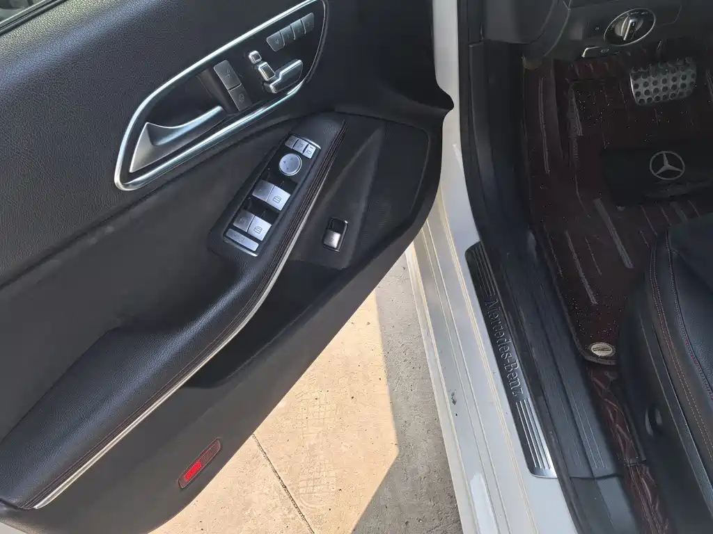 Mercedes-Benz Mercedes-Benz CLA-Class 2015 CLA 220 4MATIC 2016 - thumbnail 5