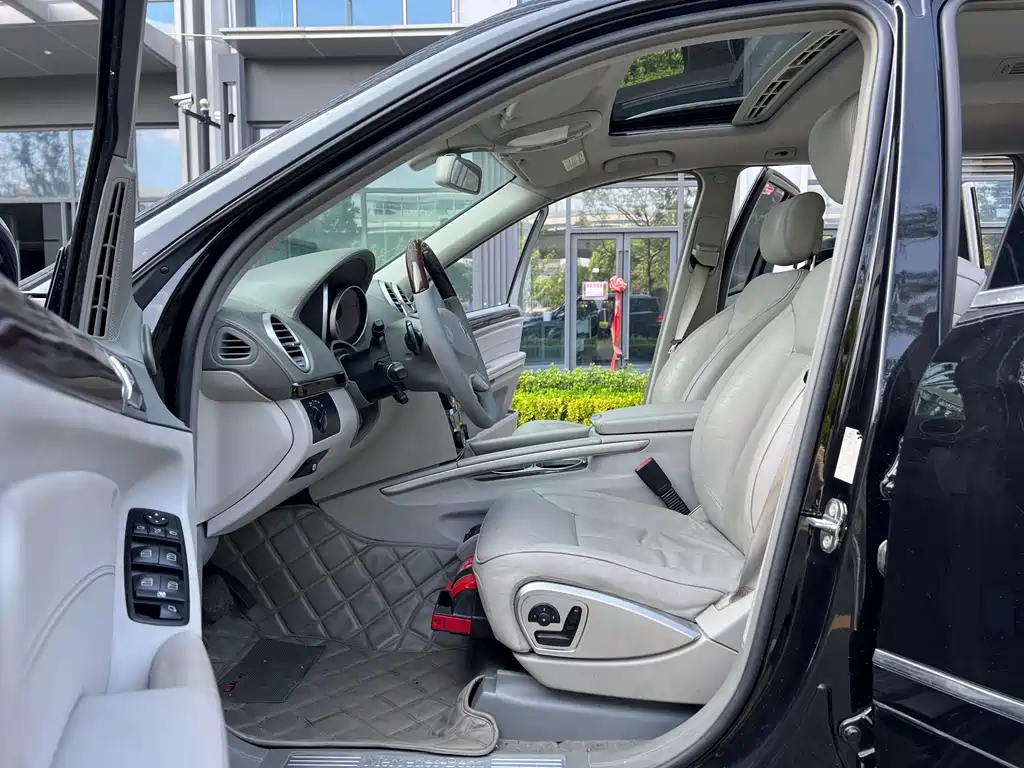 Mercedes-Benz Mercedes-Benz GL-Class 2011 GL 450 4MATIC Premium 2012 - thumbnail 14