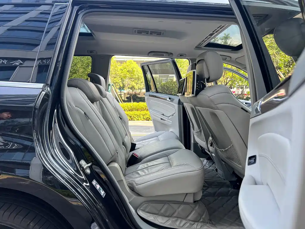 Mercedes-Benz Mercedes-Benz GL-Class 2011 GL 450 4MATIC Premium 2012 - thumbnail 16