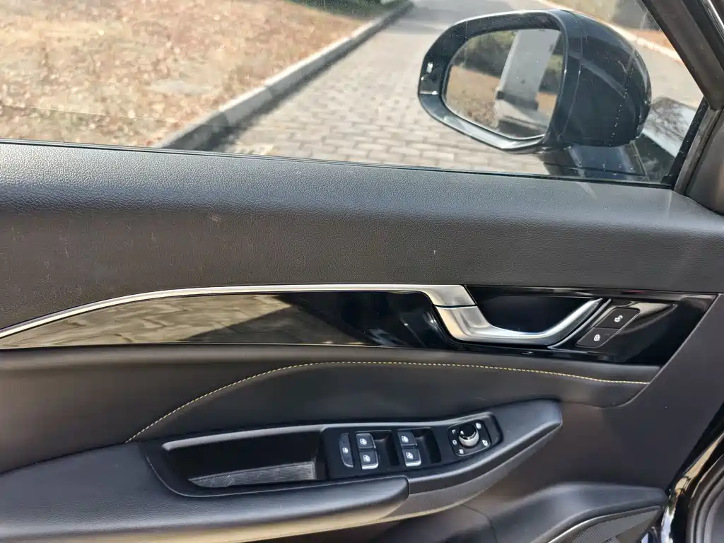 Bestune Bestune B70 2021 1.5T Automatic Enjoy Edition 2022 - thumbnail 17