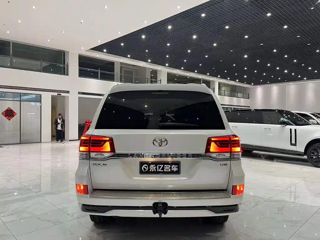 Toyota Land Cruiser (Imported) 2016 Model 4.0L Middle East Version 2016 - thumbnail 12