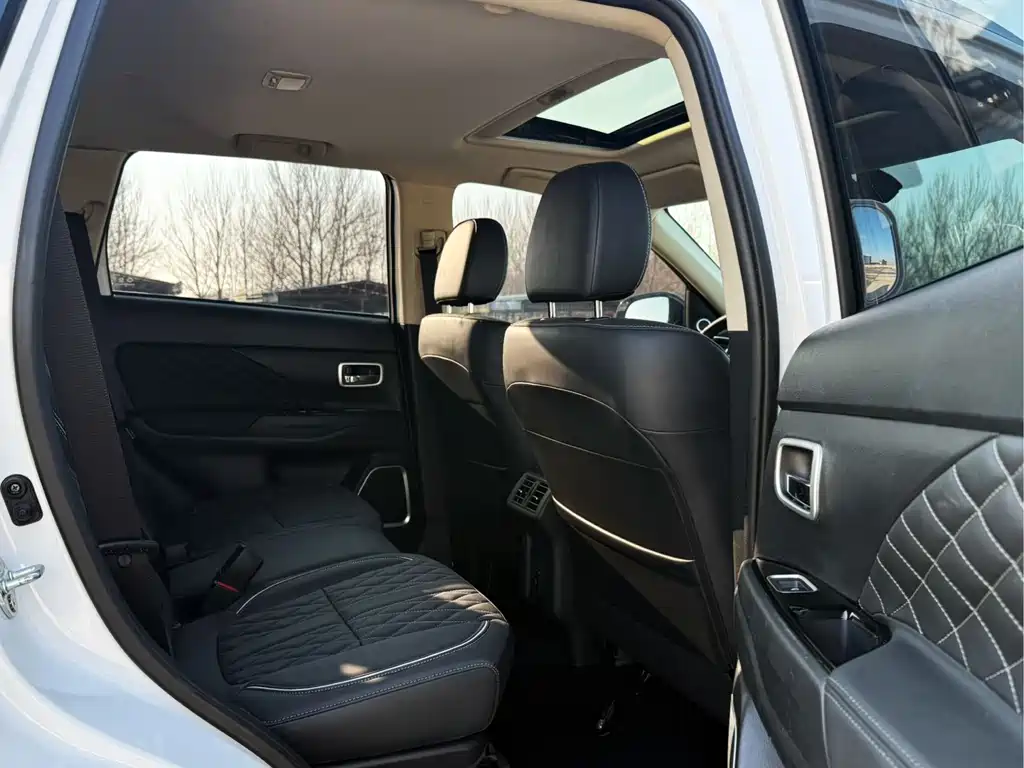 Mitsubishi Outlander 2021 Model Year Refresh 2.0L 2WD Comfort Edition 5-Seat 2022 - thumbnail 15