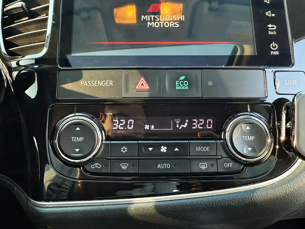 Mitsubishi Outlander 2021 Model Year Refresh 2.0L 2WD Comfort Edition 5-Seat 2022 - thumbnail 19