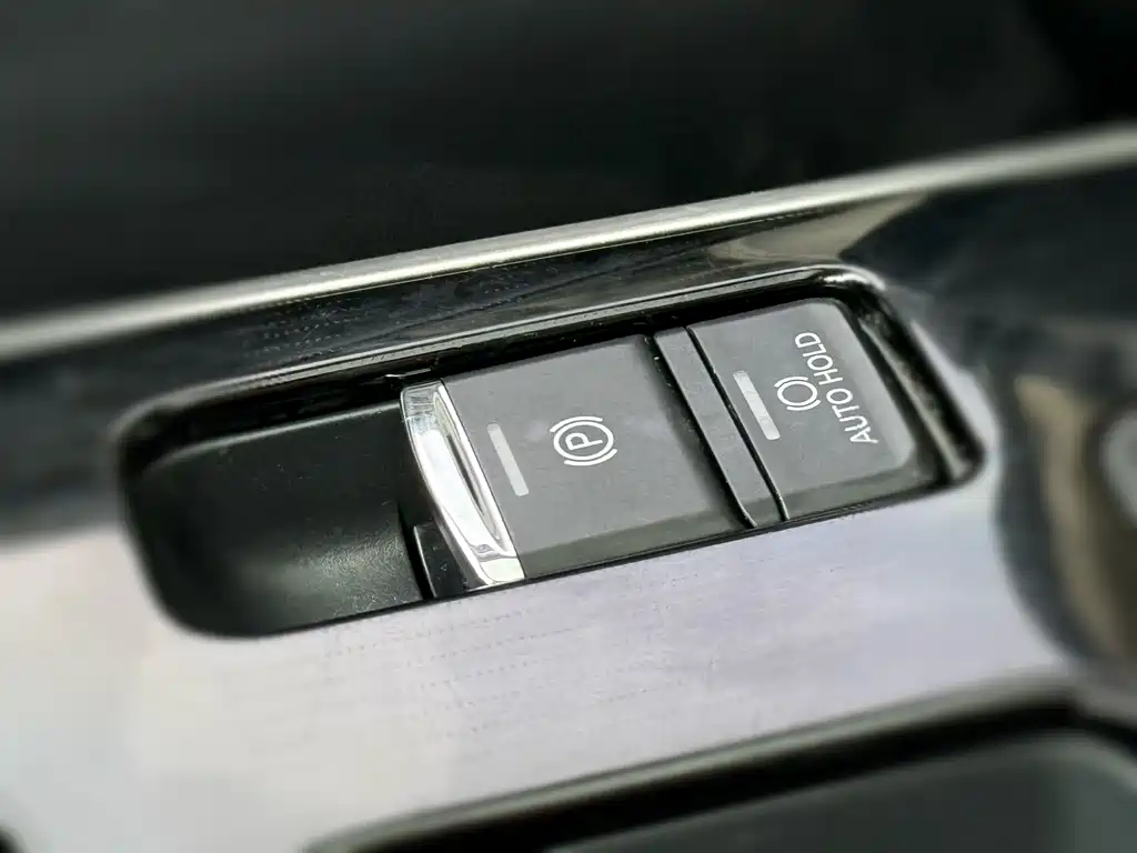 Mitsubishi Outlander 2021 Model Year Refresh 2.0L 2WD Comfort Edition 5-Seat 2022 - thumbnail 21