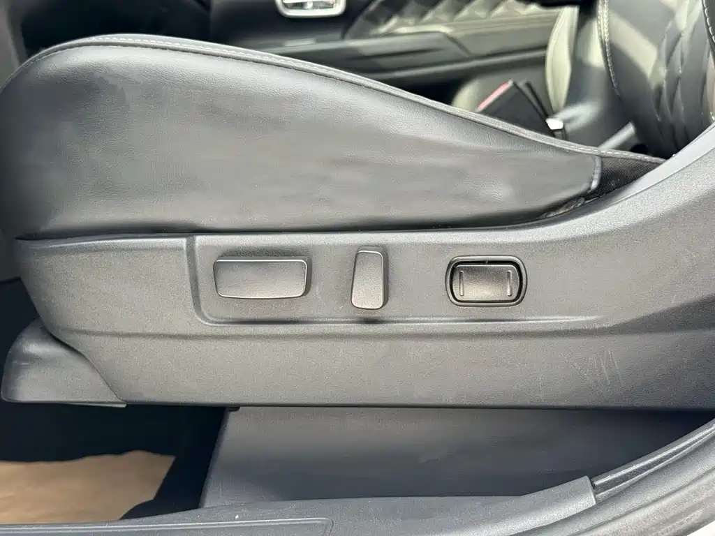 Mitsubishi Outlander 2021 Model Year Refresh 2.0L 2WD Comfort Edition 5-Seat 2022 - thumbnail 22