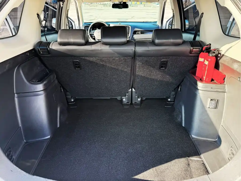 Mitsubishi Outlander 2021 Model Year Refresh 2.0L 2WD Comfort Edition 5-Seat 2022 - thumbnail 23