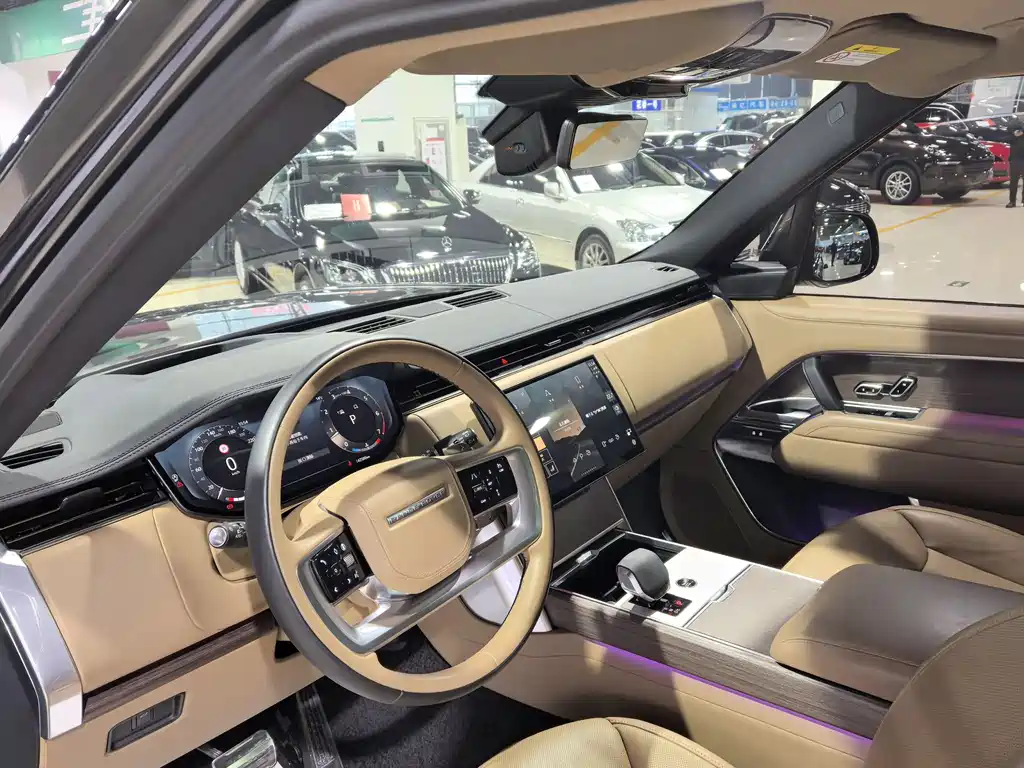 Land Rover Range Rover 2024 3.0 L6 400PS Autobiography Long Wheelbase 2024 - thumbnail 9