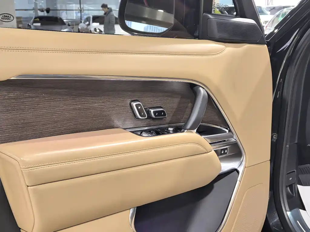 Land Rover Range Rover 2024 3.0 L6 400PS Autobiography Long Wheelbase 2024 - thumbnail 11