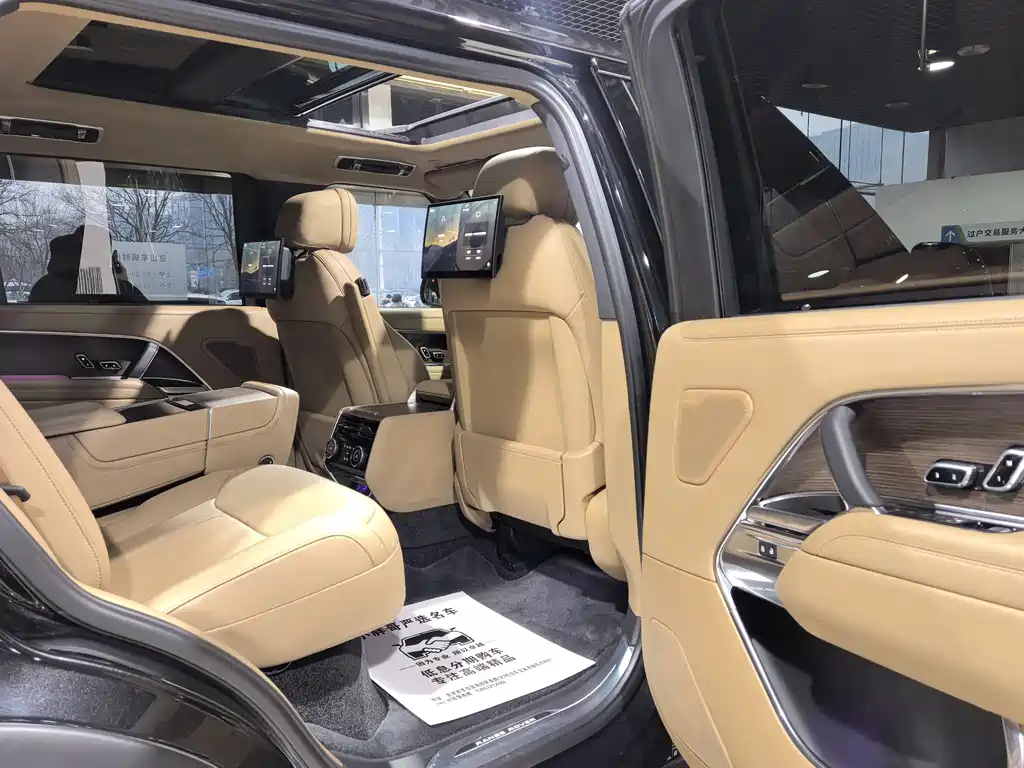 Land Rover Range Rover 2024 3.0 L6 400PS Autobiography Long Wheelbase 2024 - thumbnail 19