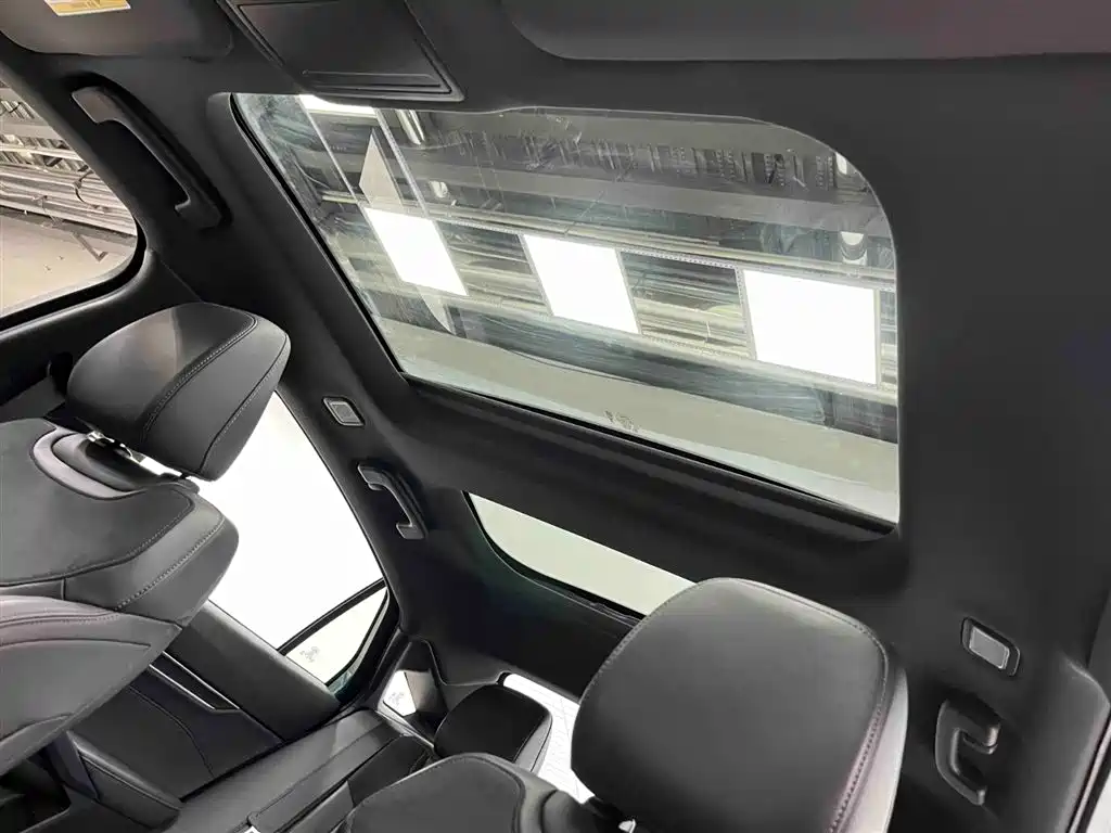 Ford Mondeo 2025 2.0T EcoBoost Ultimate 2024 - thumbnail 9