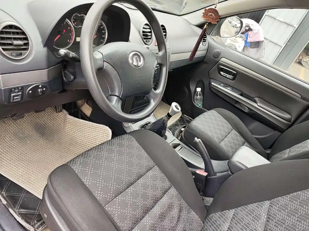 Haval Haval H3 2012 Ruiyi 2.0L Luxury 2012 - thumbnail 4