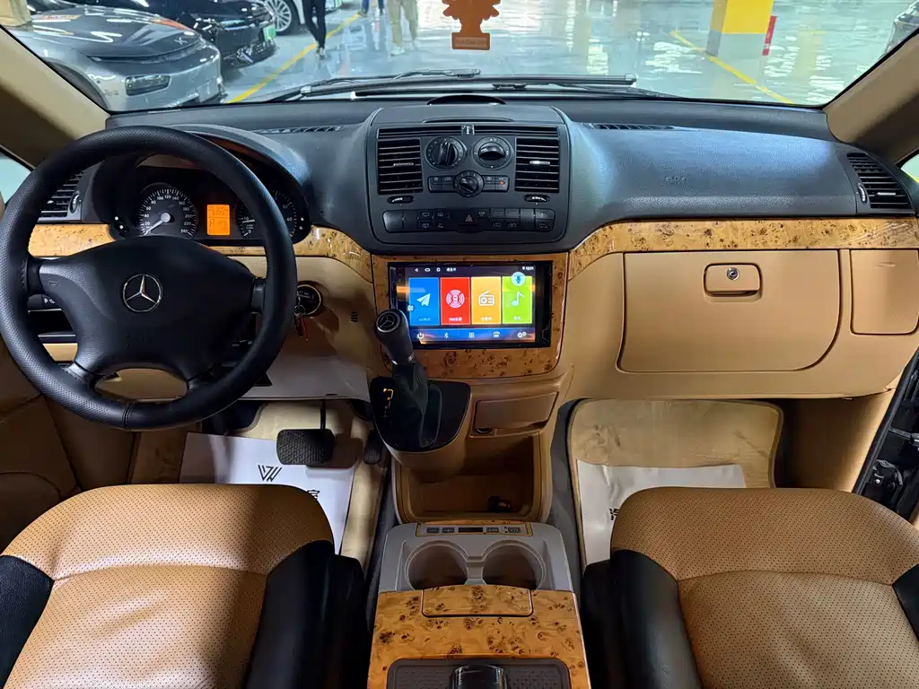 Mercedes-Benz Viano 2013 3.0L Elite Edition 2016 - thumbnail 13