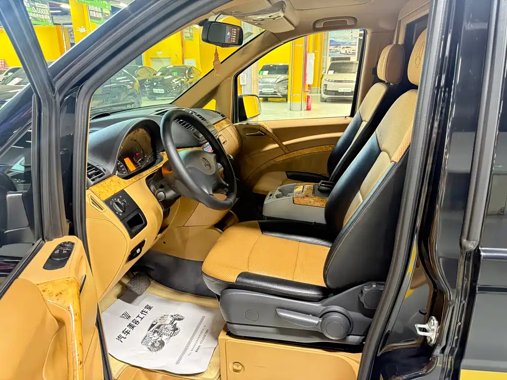 Mercedes-Benz Viano 2013 3.0L Elite Edition 2016 - thumbnail 22