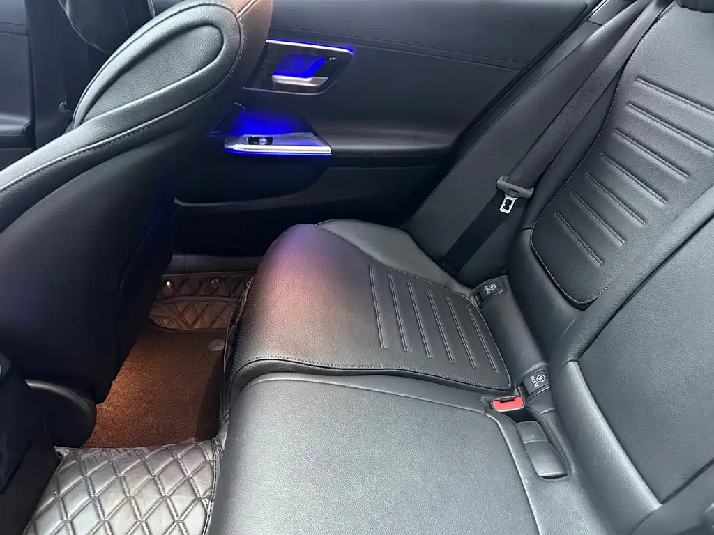 Mercedes-Benz Mercedes-Benz C-Class 2025 C 260 L Sport Edition 2025 - thumbnail 12
