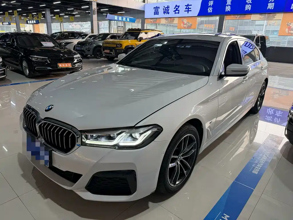 BMW BMW 5 Series 2022 525Li M Sport Package 2022