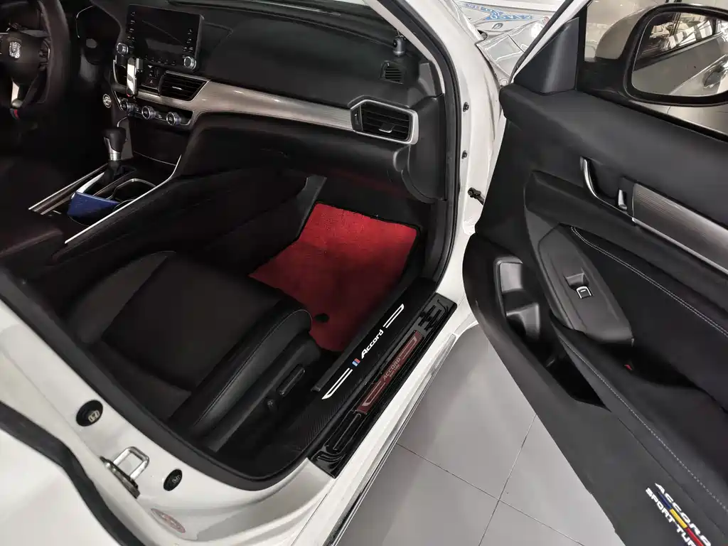 Honda Honda Accord 2018 260TURBO Luxury Edition China V 2019 - thumbnail 8