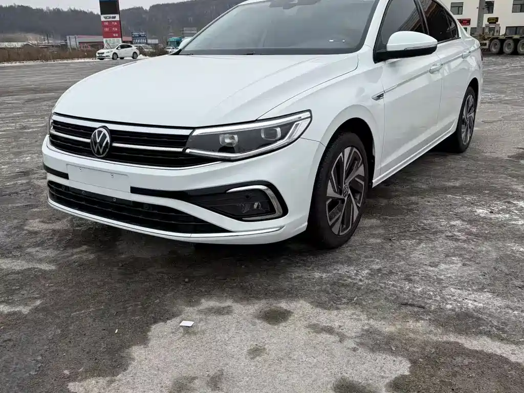 Volkswagen Bora 2023 280TSI DSG Premium Edition 2022