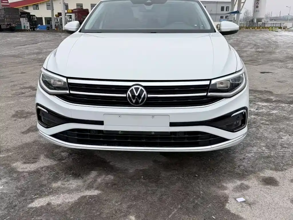 Volkswagen Bora 2023 280TSI DSG Premium Edition 2022 - thumbnail 2