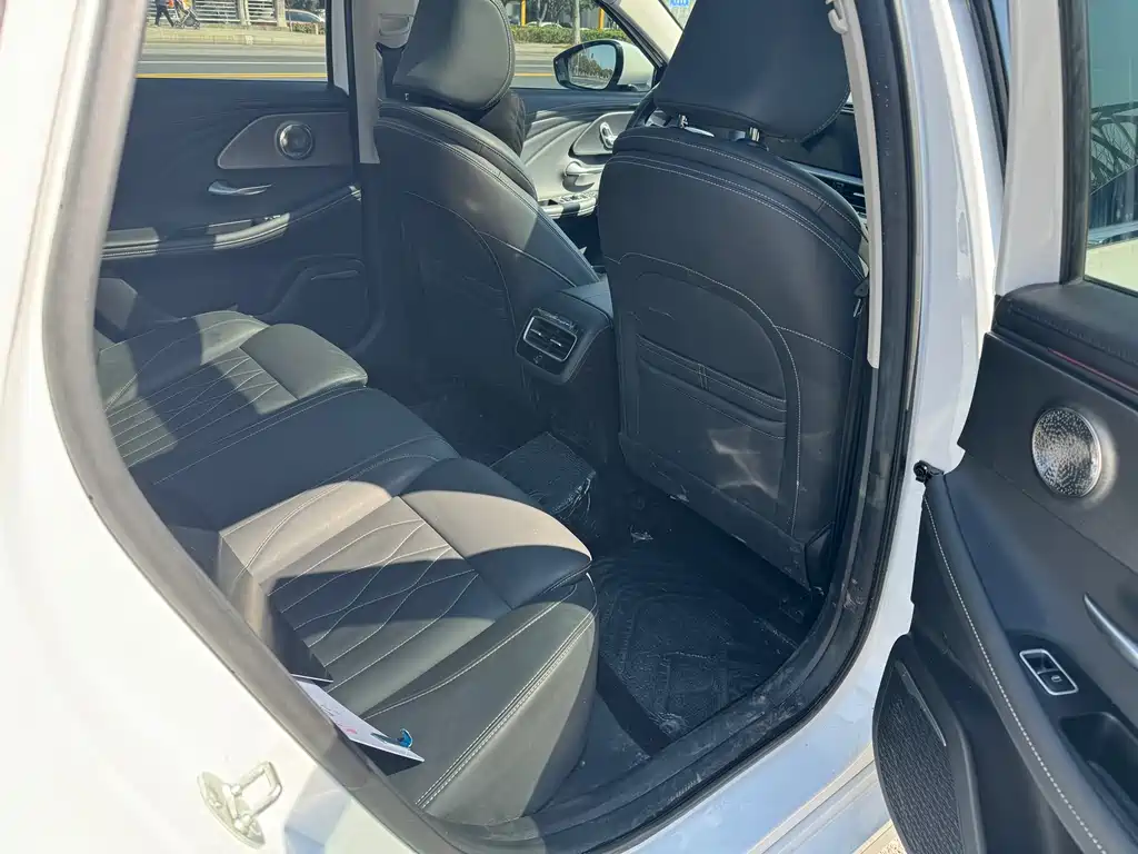 Chery Arrizo 8 2023 1.6T DCT Premium 2023 - thumbnail 9